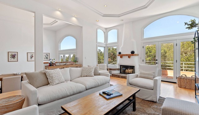 Santa Barbara Hideaway with Terraced Suites