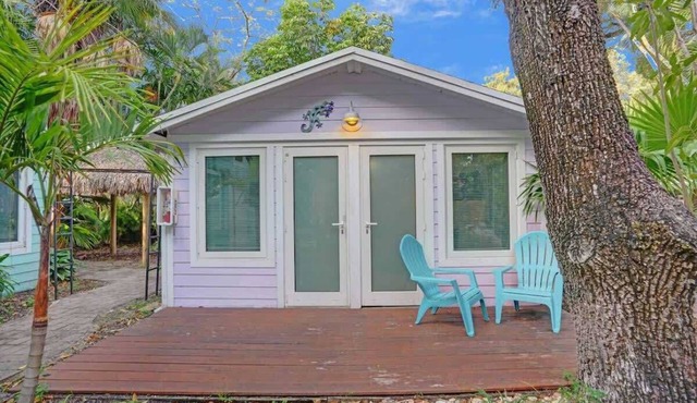Sapodilla Tropical Oasis 2BR Cottage w/Pool