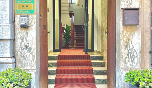 Sara Hotel