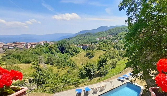 Sassi, private pool, stunning views, walk restaurant