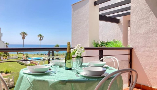 Sea Breeze Retreat - Golf Getaway
