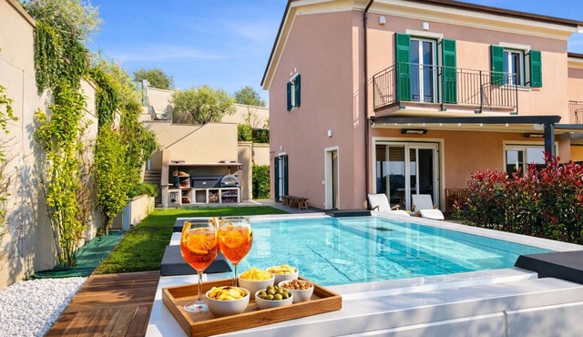 Sea view villa: a wellness oasis close to Cinque Terre and Portofino