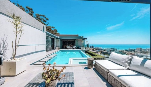 Sensational Views from Springbok Rd in Cape Town