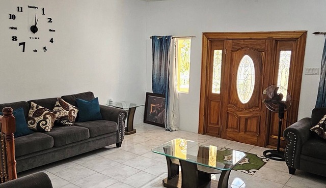 Serenity Corner in a cool serene community Airport transfers Local amenities