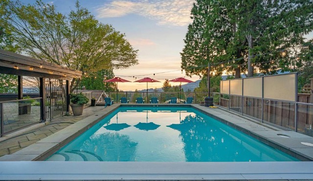 Seymour Private Bedroom, Ensuite Bathroom with Shared Pool, Hot Tub with Views