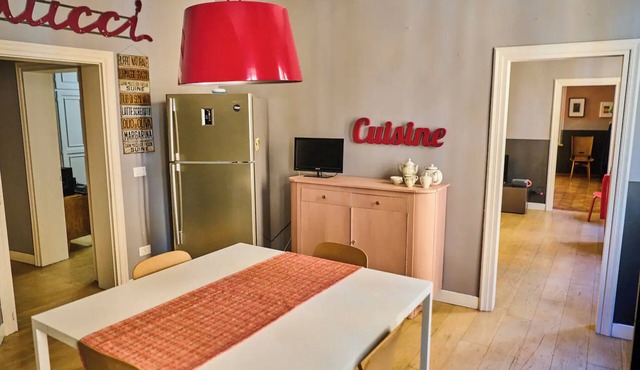 SIMONA's place. The center of Modena CIN IT036023C2V4ED6TF5 CIR 036023-AT-00032