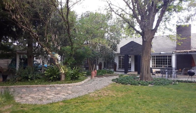 Simoni Guest House