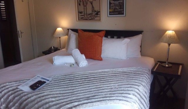 Soeteweide North B&b - close to Fancourt Golf Estate