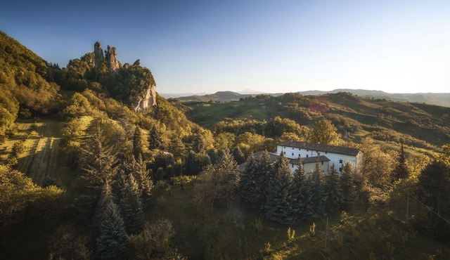 Sotto i Sassi - A relaxing experience immersed in the Emilian hill