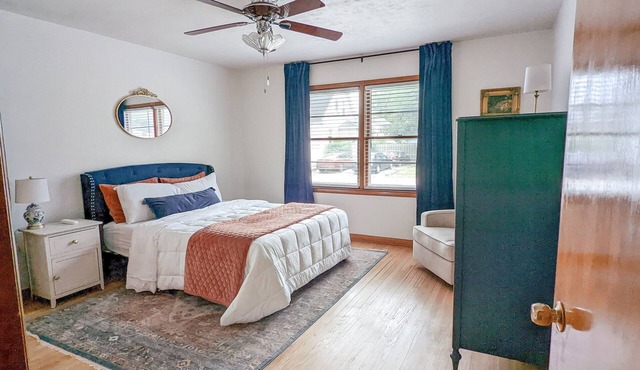 Spacious 2-bedroom home with garage/fenced yard