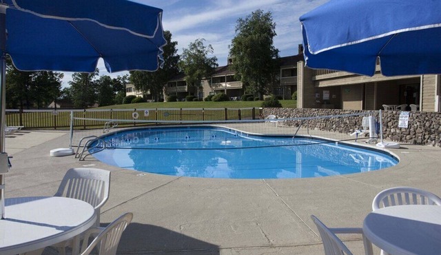 Spacious 2 BR | Tanglwood Resort