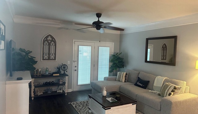 Spacious 3-bedroom with modern upgrades, in awesome University City, Charlotte