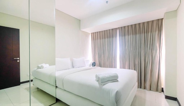 Spacious and Comfy 2BR Nifarro Park Apartment By Travelio