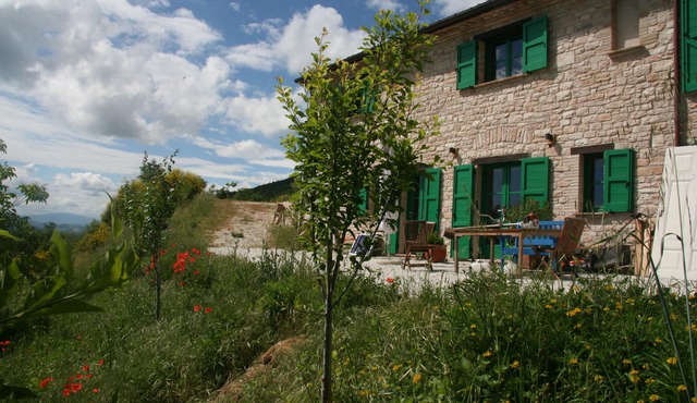 Spacious apartment in the Gola del Furlo National Park