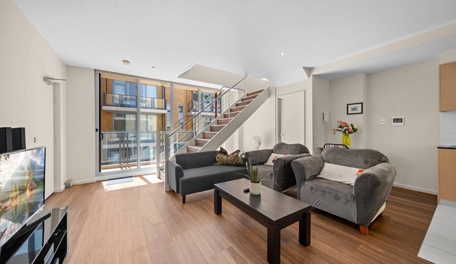 Spacious Apartment with Gym & Pool Access