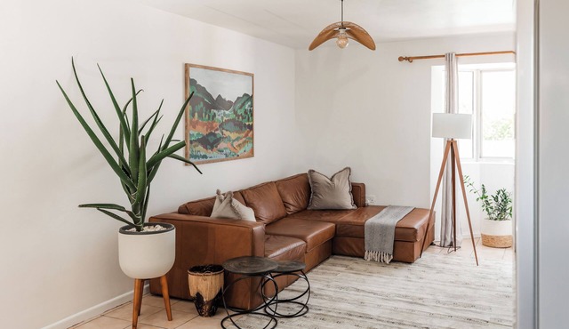 Spacious Central Apartment
