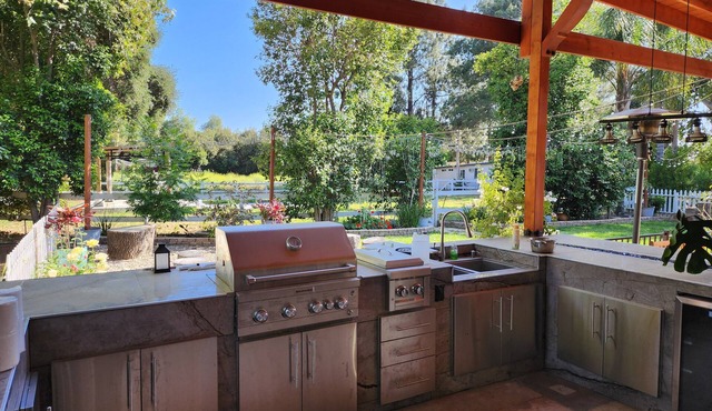 Spacious Ranch Retreat - Perfect for Nature Lovers