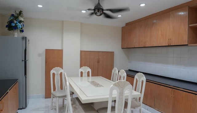 Spacious 3 Bedroom Duplex home on Sukhumvit near BTS Phra Khanong