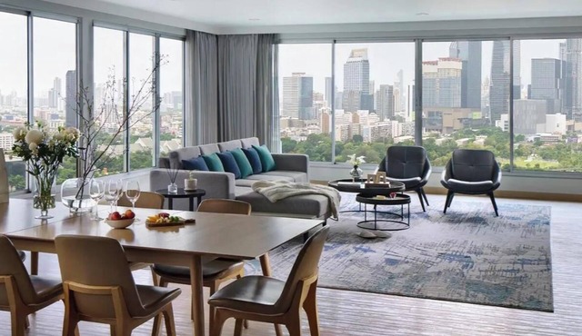 SPACIOUS THREE BEDROOM APARTMENT WITH PANORAMIC VIEW