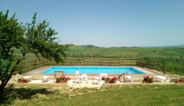 Spacious villa Tuscany, Lajatico, Nr Pisa