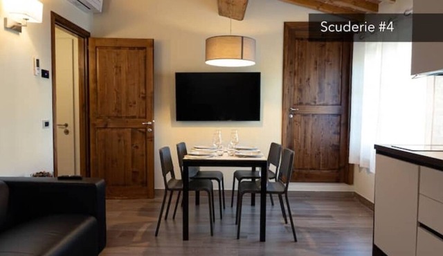 Stables 4 | Apartment Villa Carobbi