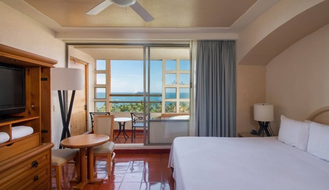 Stay Active – 2BR Condo with Gym and Pool
