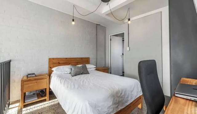 Stay in a modern loft with mountain views in Obz