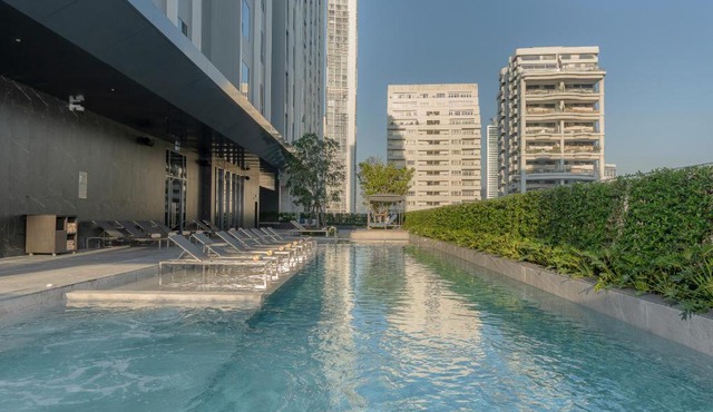 Staybridge Suites Bangkok Sukhumvit by IHG