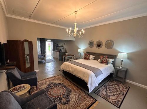 Steenkoppies semi self catering apartment
