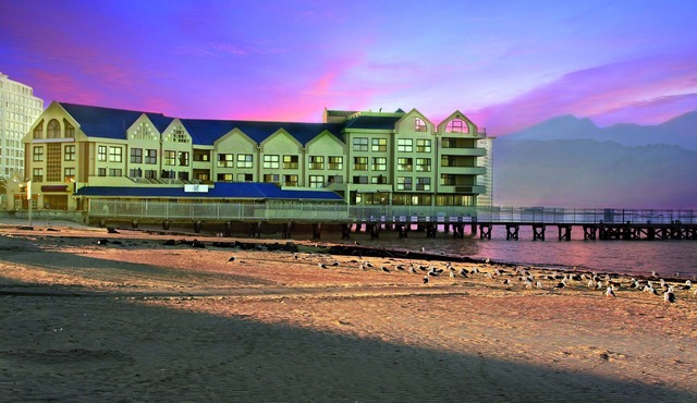 Strand Pavilion
