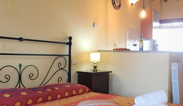 Studio apartment in farmhouse with wine production