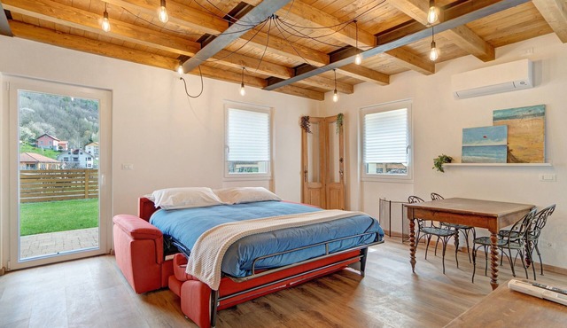 Studio Apartment with Garden