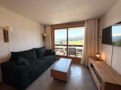 Studio cabine rénové 4 personnes, balcon sud, garage inclus - FR-1-293-152