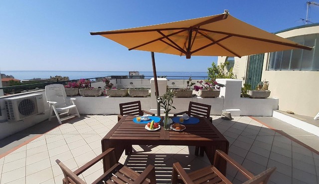 Studio for 2 persons approx. 33 m² in Cavi di Lavagna, Liguria (Riviera di Levante)