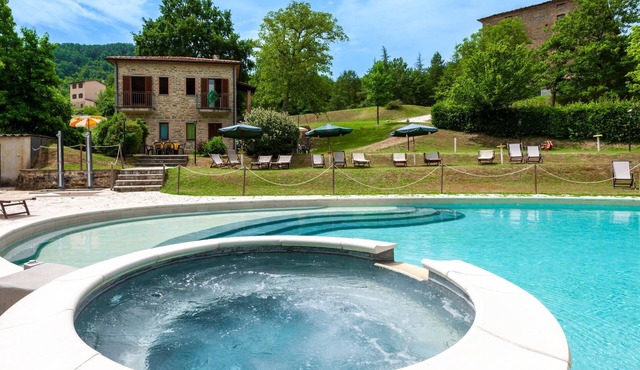 Stunning apartment in Apecchio PU