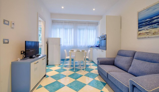 Stunning apartment in Deiva Marina