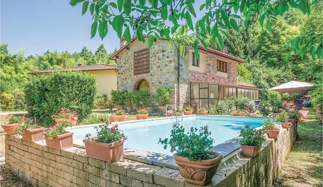 Stunning Home In Molino Del Piano Fi