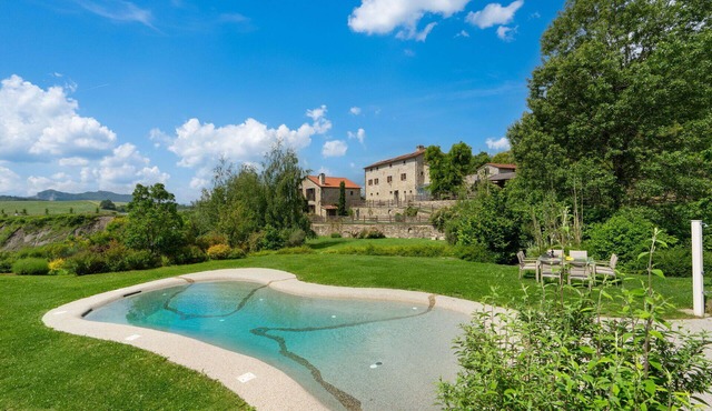 Stunning private villa for 18 people with WIFI, private pool, A/C, TV, patio and panoramic view