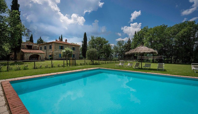 Stunning private villa with A/C, WIFI, private pool, patio, pets allowed and panoramic view