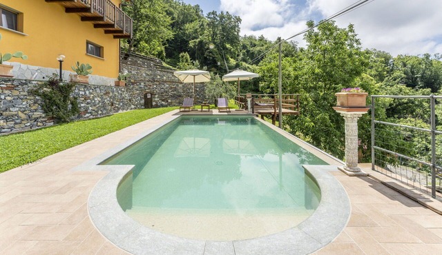 Stunning private villa with internet, A/C, private pool, TV, terrace, pets allowed, panoramic view