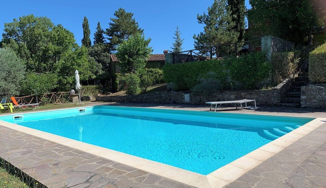 Stunning villa for 5 people with pool, A/C, WIFI, patio and panoramic view, close to Arezzo
