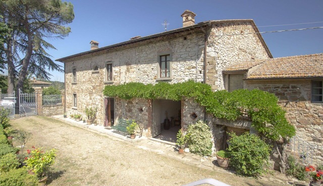 Stunning villa for 6 people with WIFI, TV, terrace, pets allowed and panoramic view