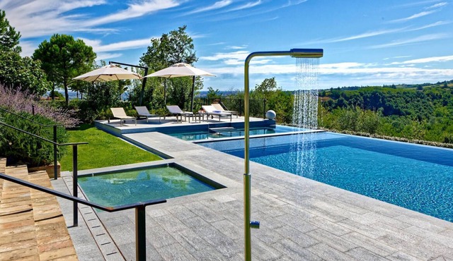 Stunning villa on luxury estate