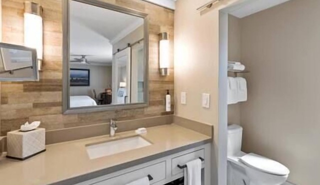 Stylish Silverado Condo Retreat in Napa