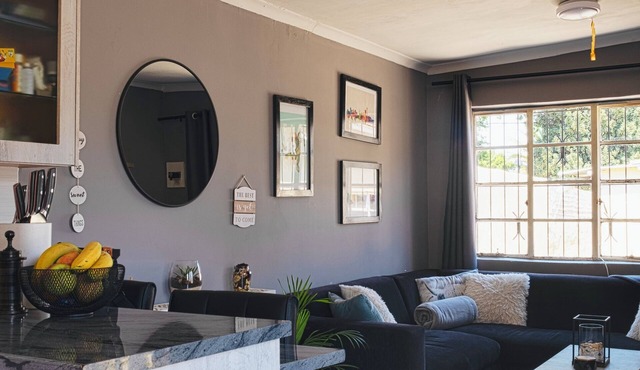 Su Casa - Stylish & Spacious Guesthouse