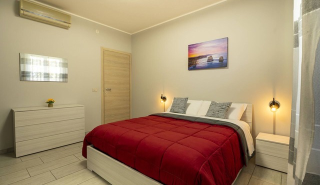 Sunflower House Sorbara