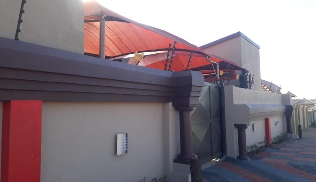 Sunset View Palace Guest House