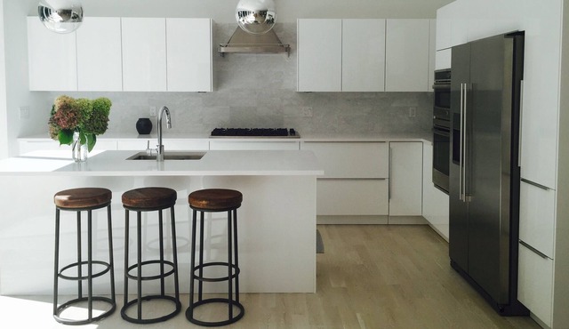 Super Stylish East Hampton New Modern Beach House..