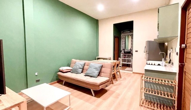 TermSeason - Private Apartment near Banthat Thong Road, 7 minutes walk from MRT