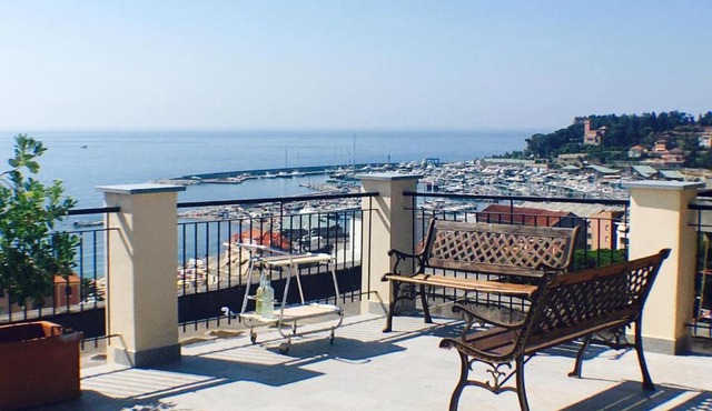 Terrazza sulla Riviera Ligure